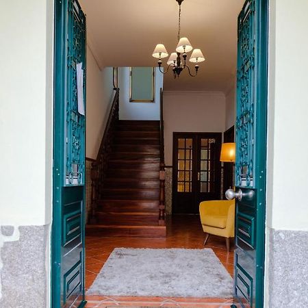 Classico Guesthouse ヴィラ・ノヴァ・デ・ガイア エクステリア 写真