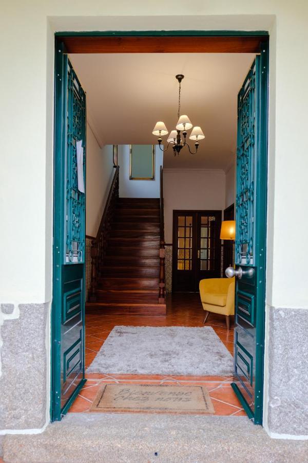 Classico Guesthouse ヴィラ・ノヴァ・デ・ガイア エクステリア 写真