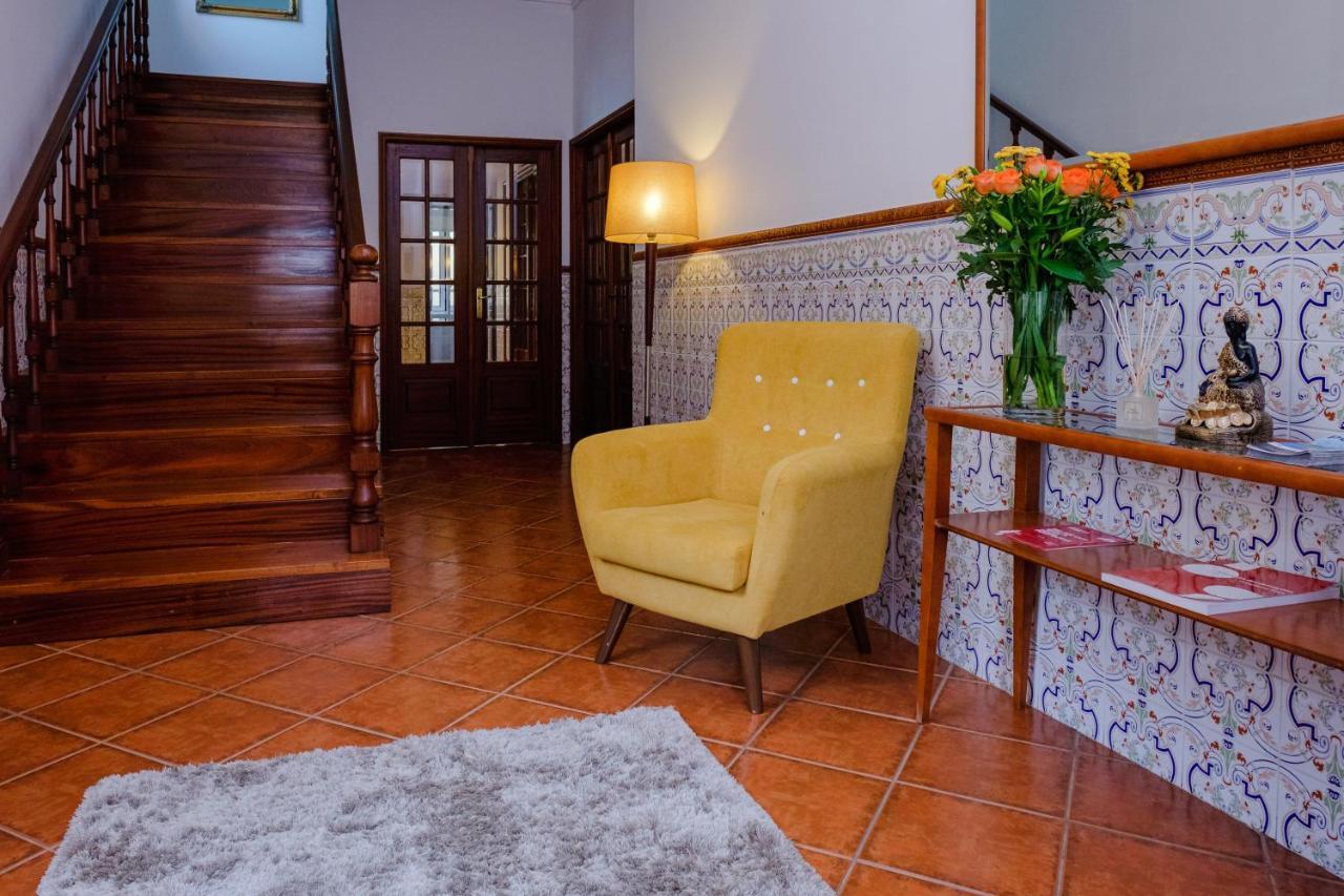 Classico Guesthouse ヴィラ・ノヴァ・デ・ガイア エクステリア 写真