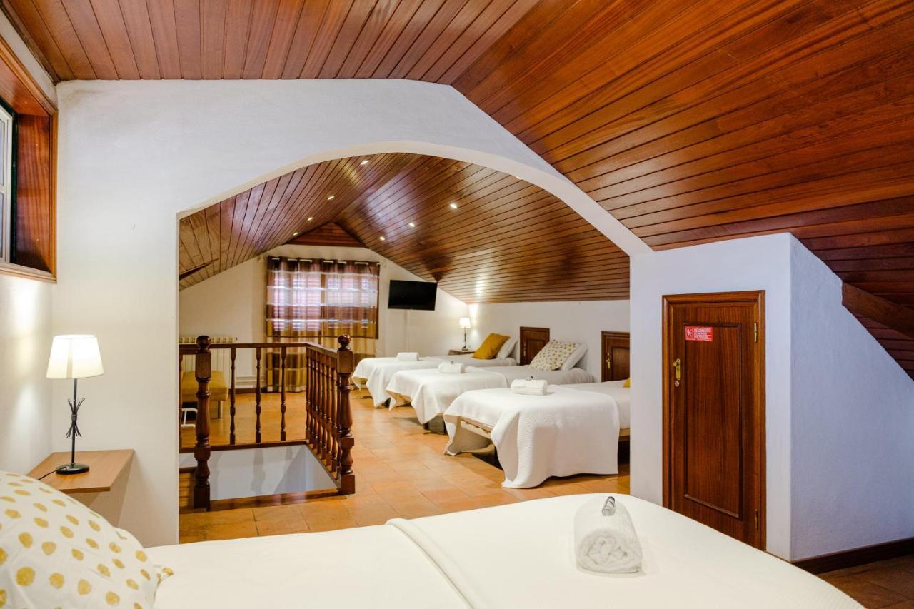 Classico Guesthouse ヴィラ・ノヴァ・デ・ガイア エクステリア 写真